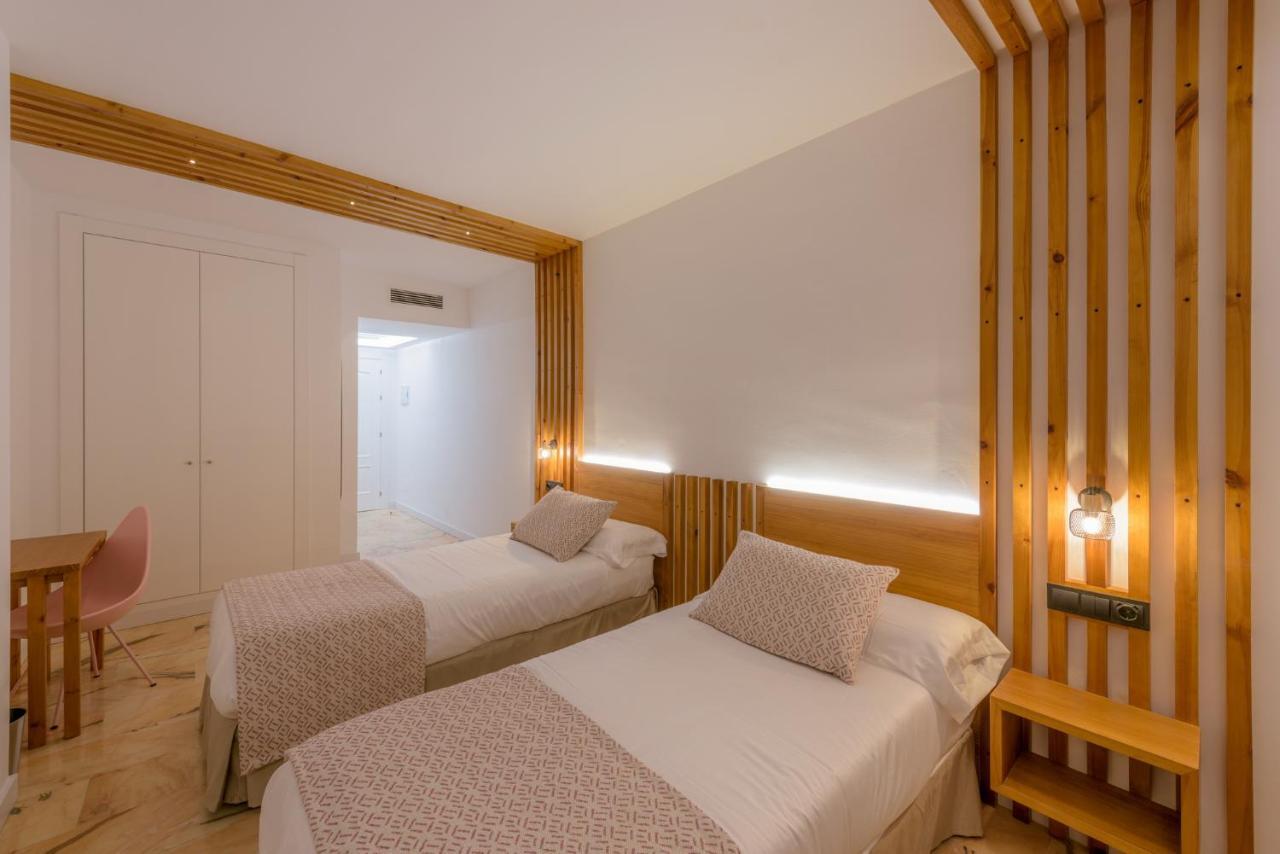 Hotel Boutique Sibarys - Adults Recommended Nerja Bagian luar foto