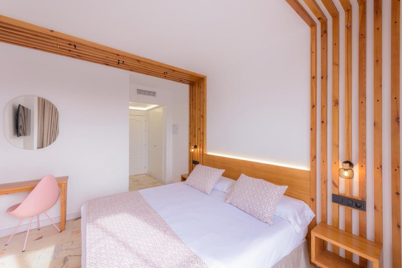 Hotel Boutique Sibarys - Adults Recommended Nerja Bagian luar foto