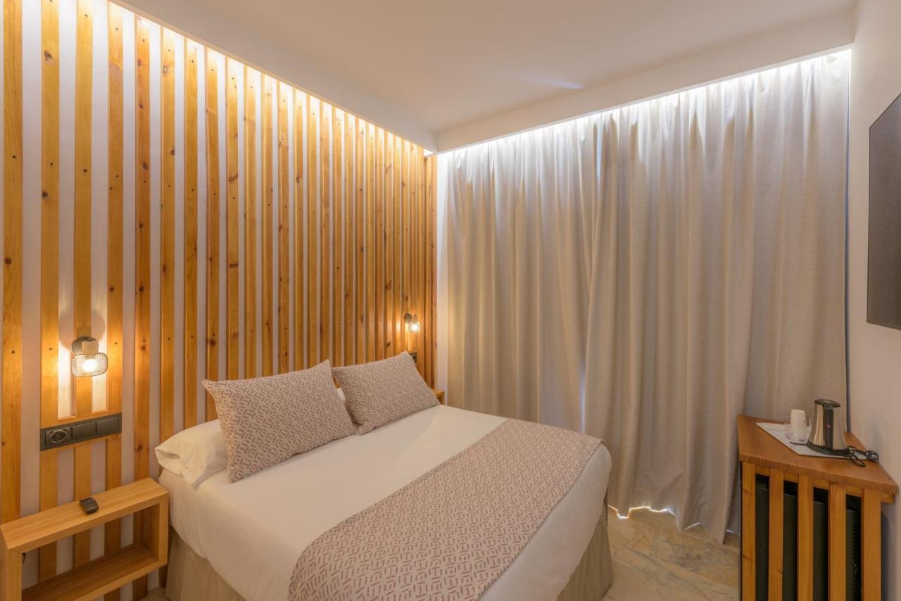 Hotel Boutique Sibarys - Adults Recommended Nerja Bagian luar foto