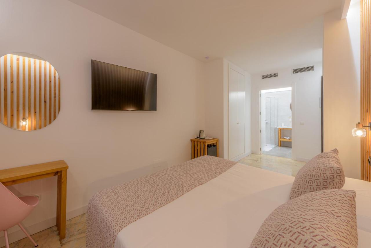 Hotel Boutique Sibarys - Adults Recommended Nerja Bagian luar foto
