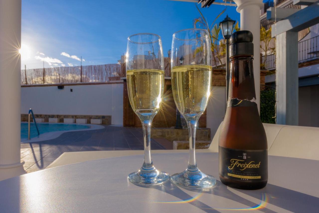 Hotel Boutique Sibarys - Adults Recommended Nerja Bagian luar foto
