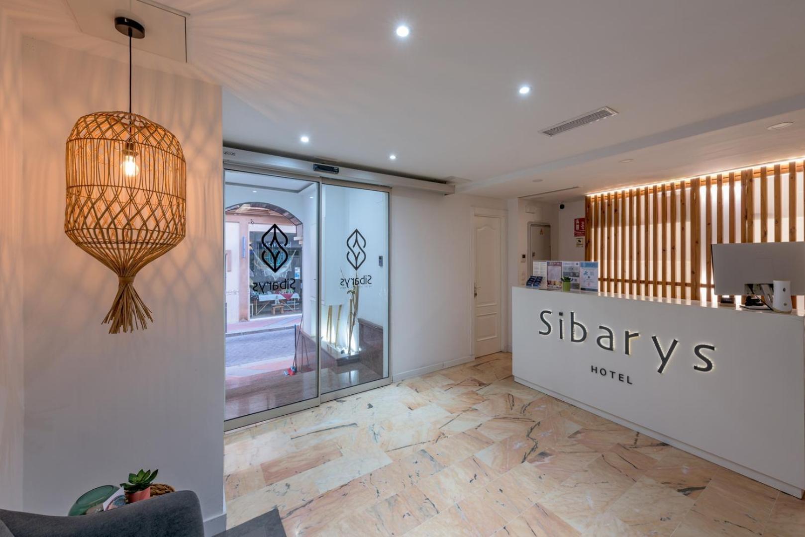 Hotel Boutique Sibarys - Adults Recommended Nerja Bagian luar foto